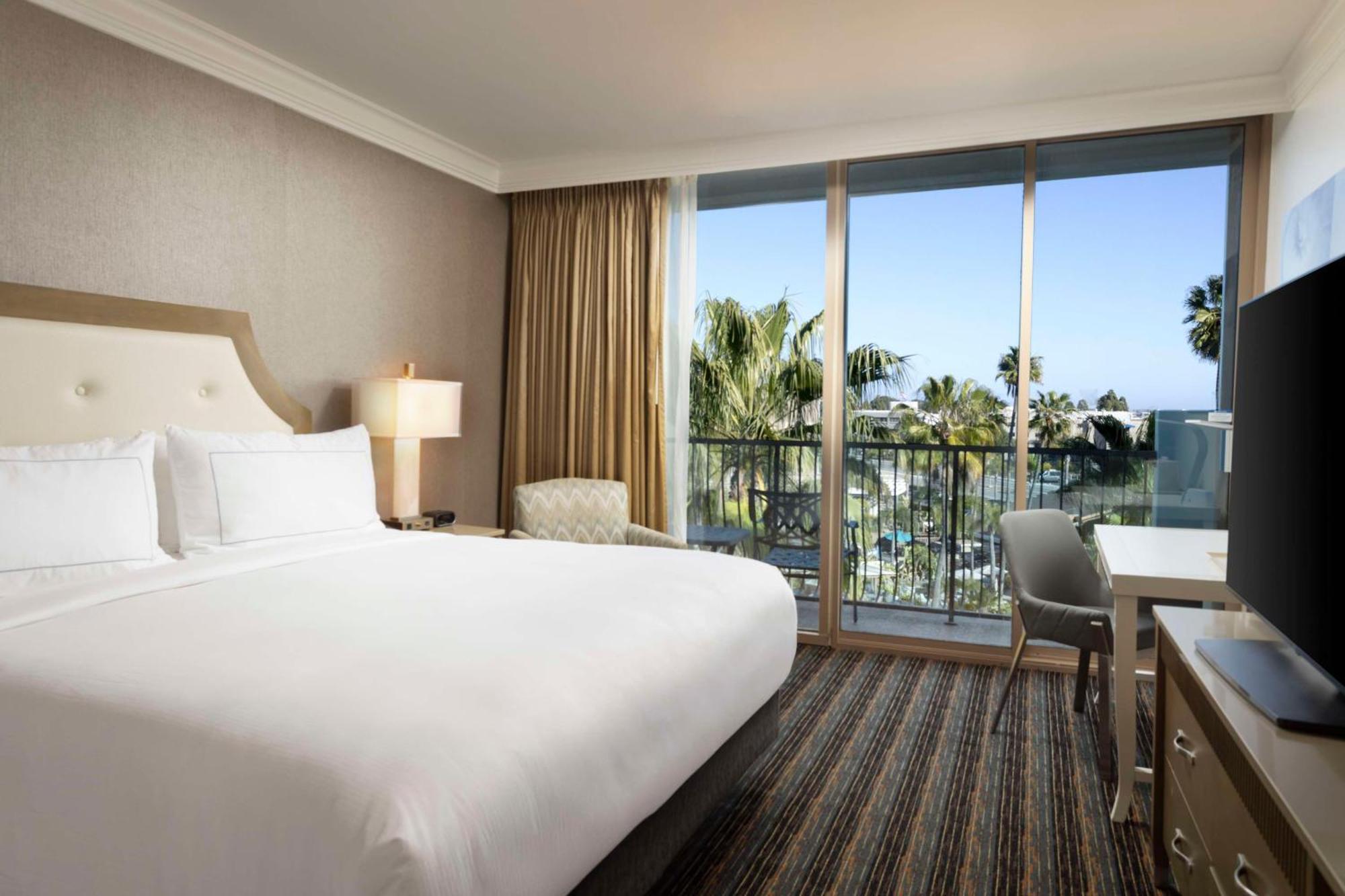 Doubletree By Hilton San Diego Bayside Екстериор снимка